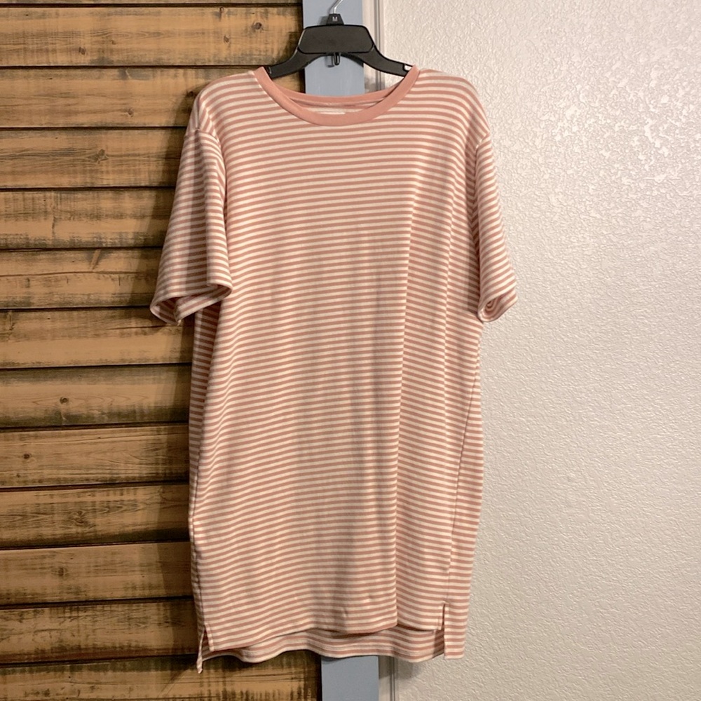 Things Between tshirt dress